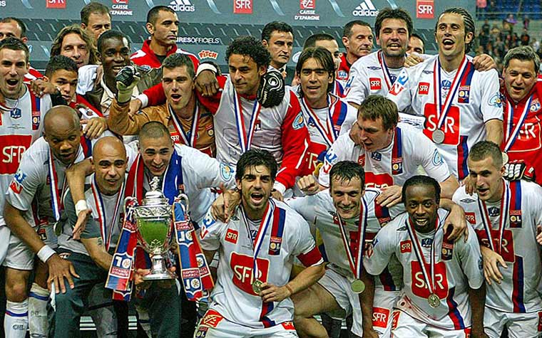 O Lyon conquistou os únicos Franceses da sua estante em uma ‘tacada só’: foram sete títulos, de 2001 a 2008.