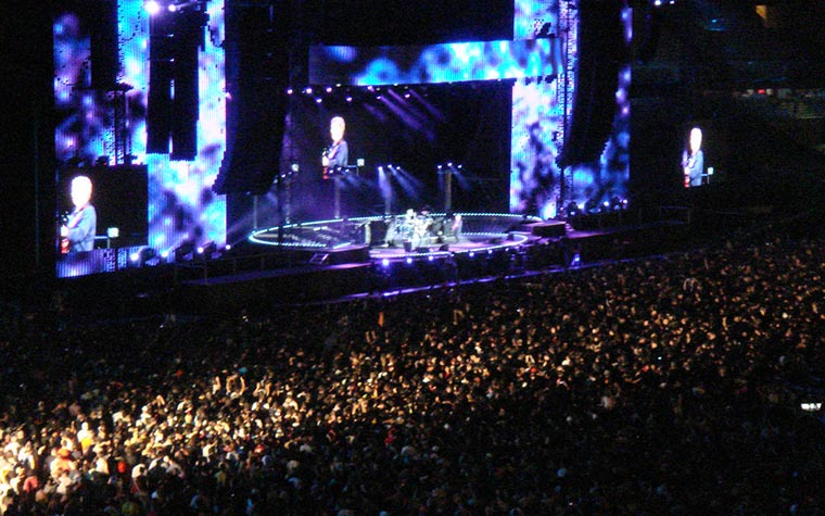 Em 8 de dezembro de 2007, o Maracanã reverenciou a volta do conjunto THE POLICE. O show "The Police Reunion" resgatou sucessos como "De do de dada", "Message In a Bottle" e "Roxanne".