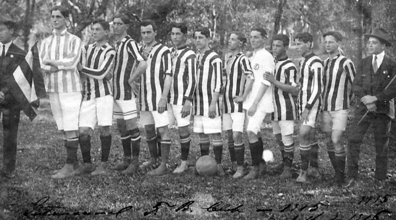 Também em 1912, o Internacional alcançou sua maior goleada contra o mesmo Nacional de Porto Alegre. Foi um sonoro 16 a 0.