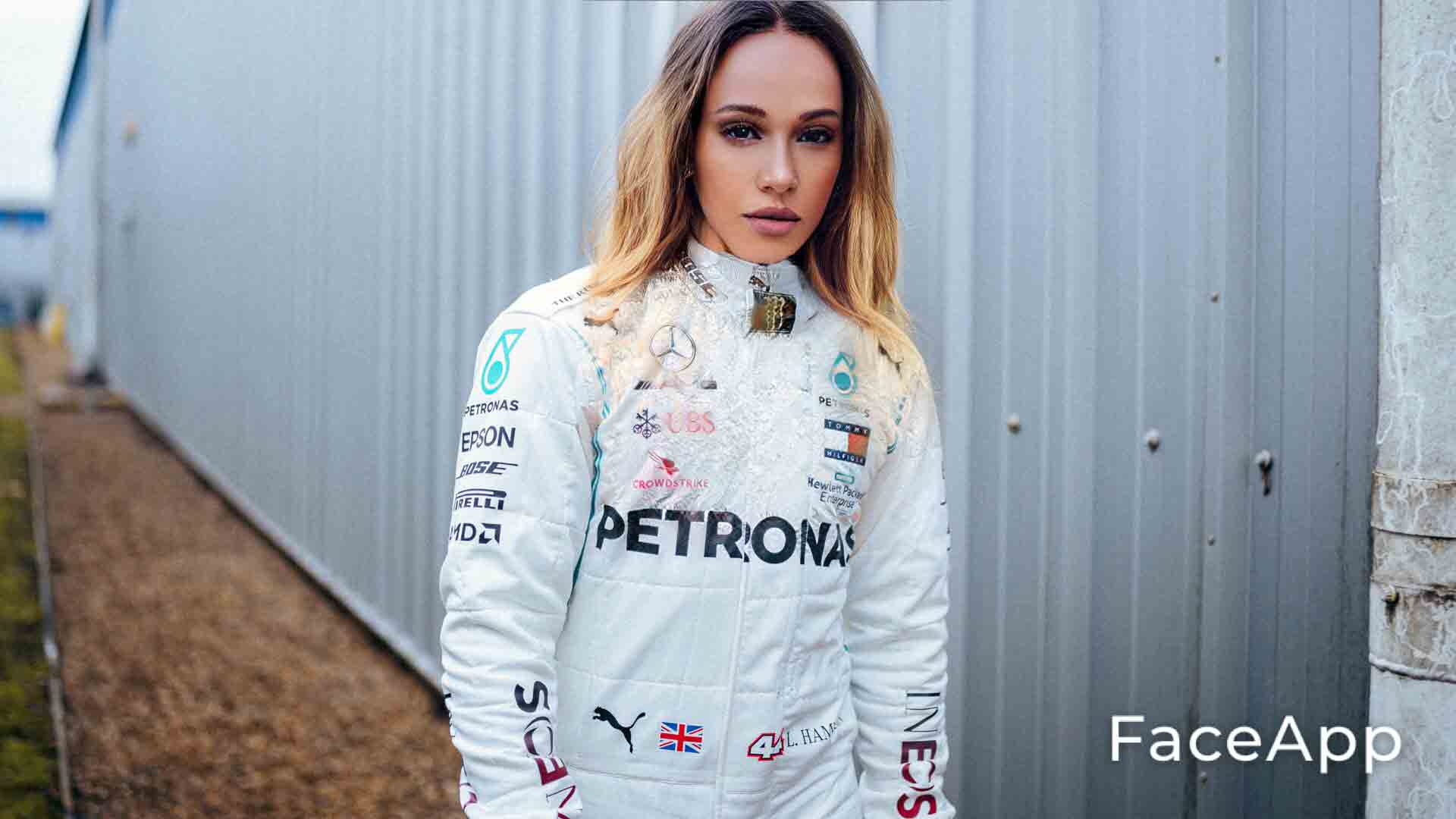 Por fim, assim seria Lewis Hamilton em sua versão feminina