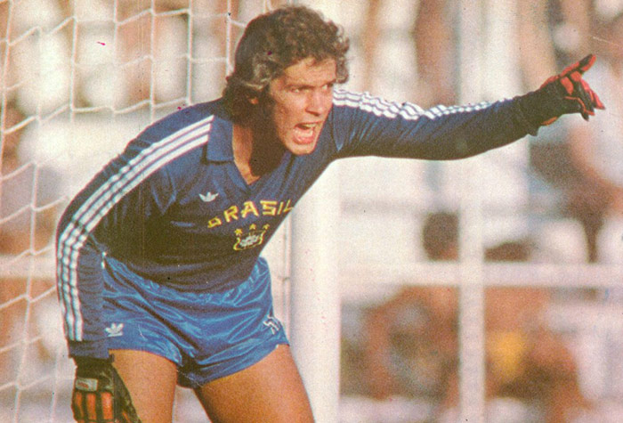 Emerson Leão - Última Copa do Mundo: 1986 / Idade: 37 anos.