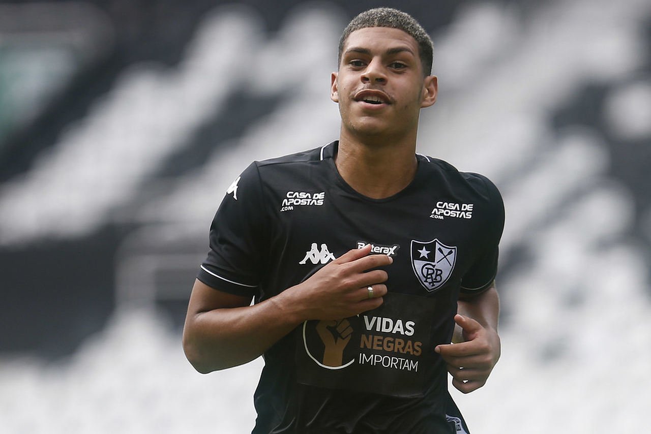 18º - Luis Henrique - Botafogo - 8 finalizações (0 gols)
