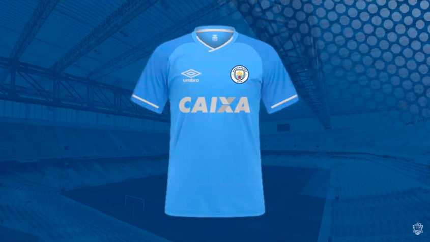 Camisa do Manchester City com características brasileiras