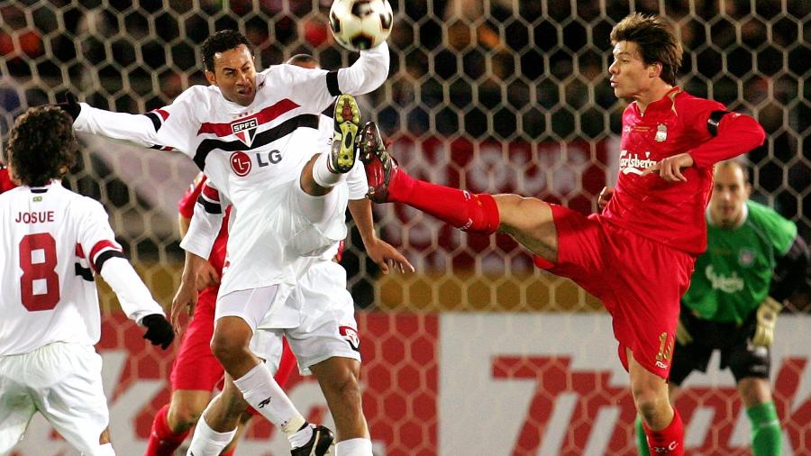 Com atuação de gala do goleiro Rogério Ceni, o camisa 01 segurou o ataque do Liverpool e o volante Mineiro fez o gol da partida ainda no primeiro tempo do jogo.