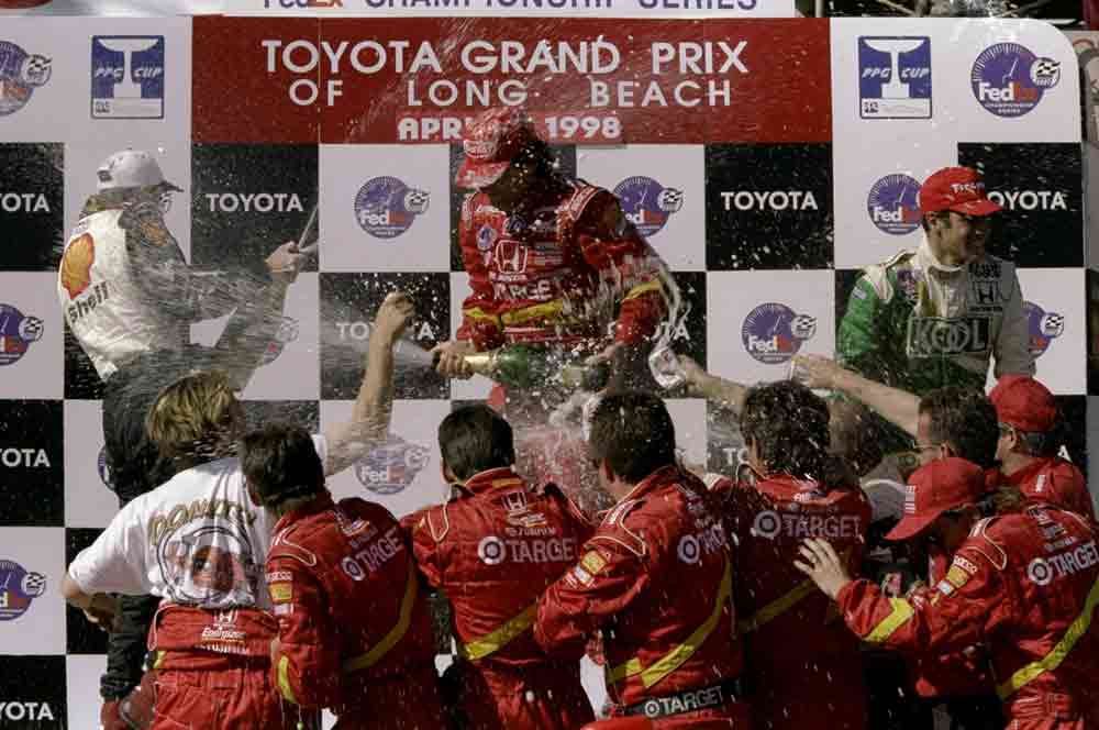 A apresentação em Laguna Seca em 1998 é vista como uma das maiores da carreira na Indy. Foi a primeira vitória naquela temporada na terceira corrida do ano