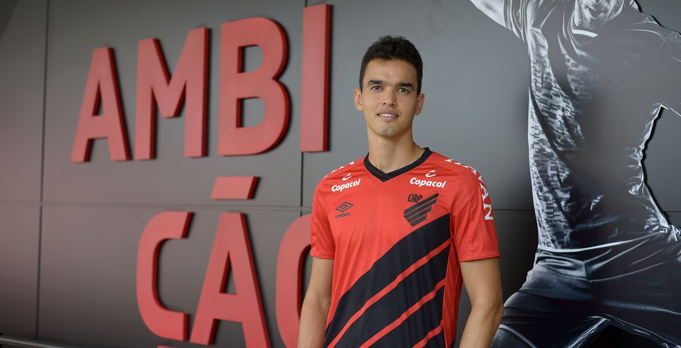 Jogador que mais completou passes: Felipe Aguilar, Athletico Paranaense - 83 passes