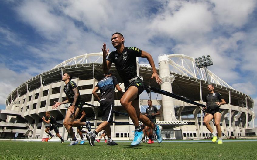 6° - Botafogo - No Fogão, cinco jogadores testaram positivo para o novo coronavírus. Os nomes dos jogadores são mantidos em sigilo. 