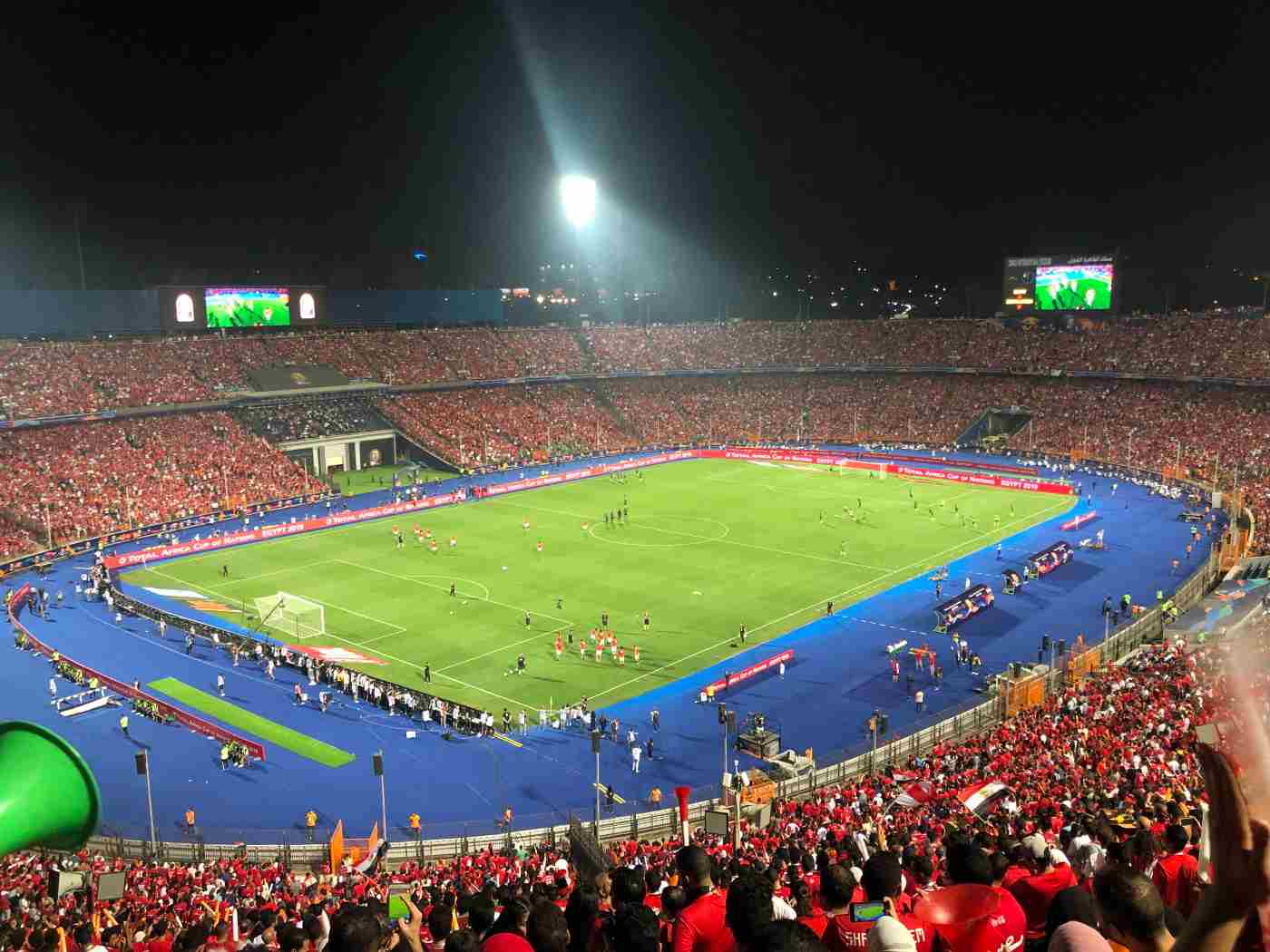16 - Estádio Internacional do Cairo - Al-Ahly (Egito)