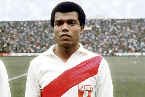 10º lugar: Teófilo Cubillas (atacante - Peru): 10 gols em Copas do Mundo - O ídolo peruano atuou em três edições de mundiais, em 1970 (5 gols), 1978 (5 gols) e em 1982, quando não chegou a marcar.  
