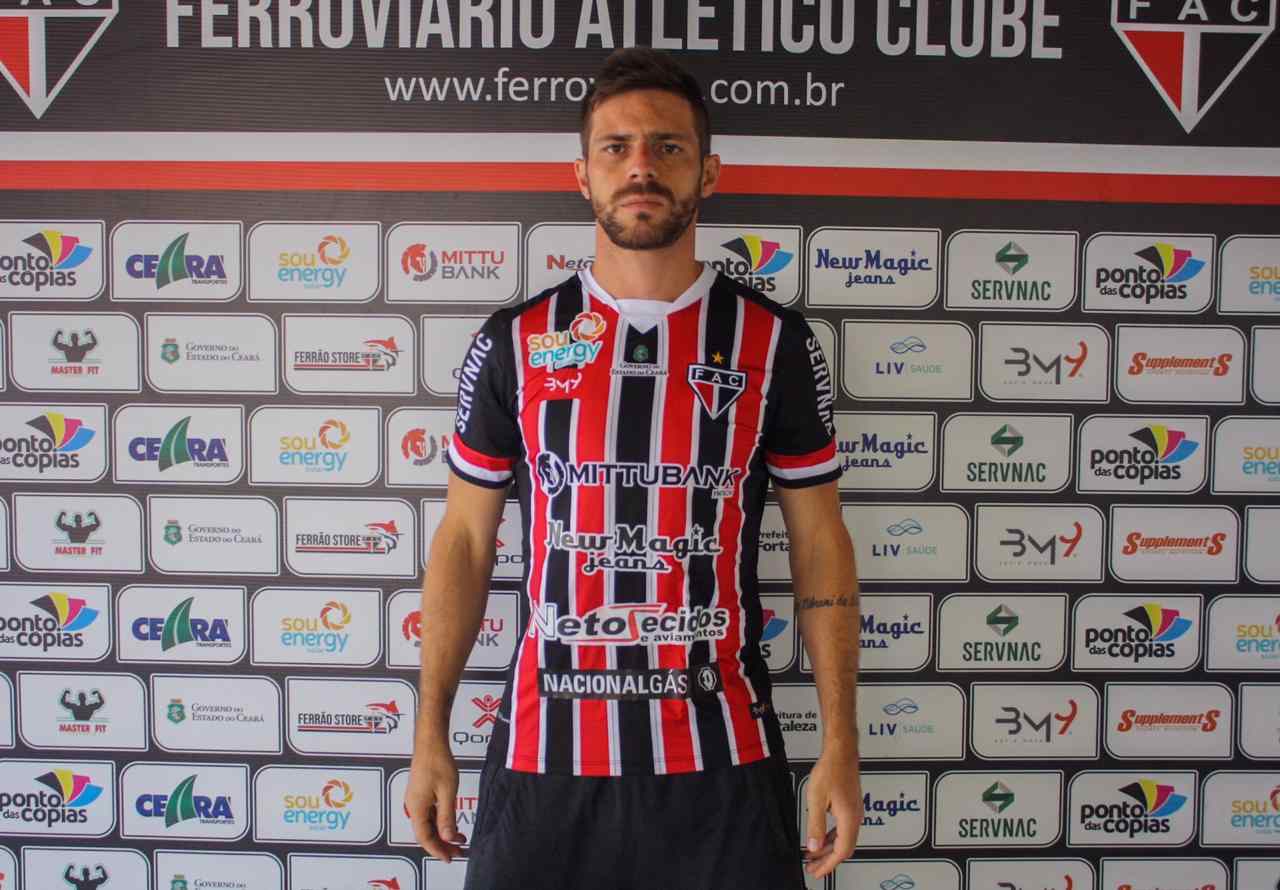 FECHADO - Líder do campeonato Cearense, o Ferroviário anunciou a contratação do volante Diego Lorenzi, que estava no Santa Cruz e atuou no futebol europeu.. 