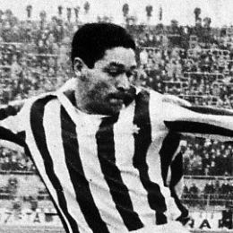 Dino da Costa - meia - 1963/1966 - 60 jogos e 12 gols - Clube no Brasil: Botafogo