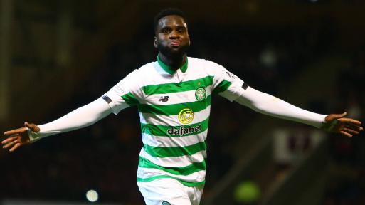 ESQUENTOU – Segundo o “Calciomercato”, da Itália, Juventus e Milan estariam brigando pelo atacante Odsonne Edouard, do Celtic. Com 22 apenas 22 anos, o jogador tem um valor de mercado estimado em 15 milhões de euros (cerca de R$ 95,5 milhões)