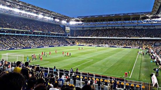 17 - Sükrü-Saracoglu - Fenerbahçe (Turquia)