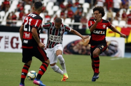 Em 2017, a morte do torcedor Diego Silva dos Santos, de 27 anos, antes da derrota por 2 a 1 do Botafogo para o Flamengo, fez com que o MP-RJ e o  Juizado Especial dos Torcedores tomassem uma medida drástica: clássicos com torcida única. Flamengo e Vasco se deslocaram para Volta Redonda para medir forças com torcida mista. Já para o Fla-Flu da final da Taça Guanabara ser disputado no Nilton Santos houve uma guerra de liminares, na qual chegou a ser ventilada até a hipótese do jogo não ter presença de público. Por fim, as duas torcidas puderam acompanhar a conquista tricolor nos pênaltis, após um belo jogo no empate em 3 a 3.