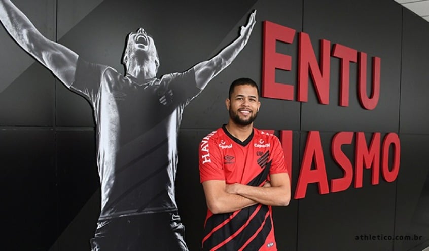 FECHADO - Sem jogar pelo Athletico-PR desde 20 de outubro, Geuvânio colocou um ponto final em sua passagem pelo rubro-negro paranaense, mesmo ainda tendo contrato até 31 de dezembro de 2021.