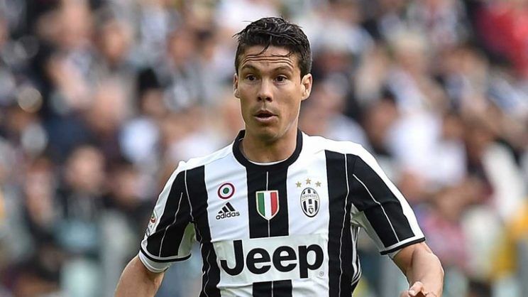 Hernanes - meia - 2015/2016 - 35 jogos e 2 gols - Clubes no Brasil: São Paulo e Santo André