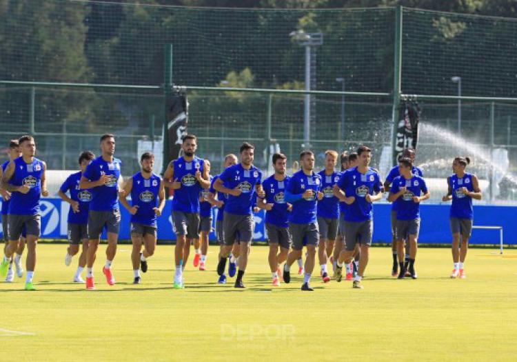 O Deportivo La Coruña foi rebaixado à terceira divisão espanhola em julho. O que isso tem a ver com o coronavírus? O Fuenlabrada, adversário da equipe na última rodada, teve sete jogadores positivados, além de cinco profissionais da comissão técnica, e a partida foi adiada. No entanto, as outras aconteceram e, com os resultados, o La Coruña acabou rebaixado sem nem jogar.