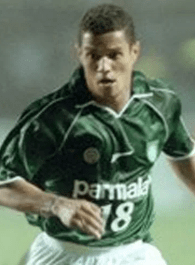 Marcelo Ramos: o atacante atuou por diversos clubes, inclusive o Corinthians, antes de se aposentar em 2012. Anos depois, tentou a carreira na política, se candidatando a vereador.