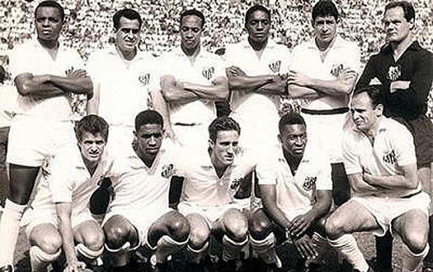Em 1962, com dois gols de Pelé e um de Coutinho, o Santos venceu o Benfica por 3 a 2, no primeiro jogo do Mundial de 1962, no Maracanã. 