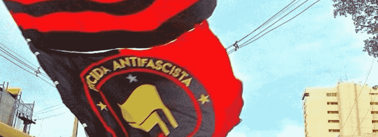 O Sport é representado pela Antifascista Sport, assim como as torcidas do Náutico (Timbu Antifa), do CSA (Azulão Antifa), do Ferroviário (Ultras Resistência Coral, a mais velha entre as torcidas, criada em 2005), entre outras do nordeste. Há também a TAU Nordeste, a união das torcidas antifascistas da região.