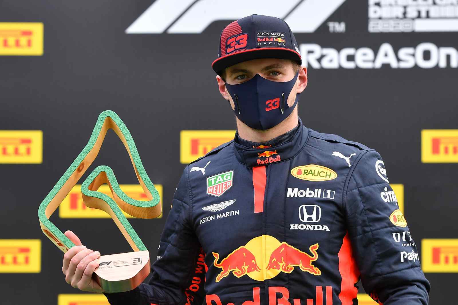Max Verstappen fica na Red Bull pelas próximas temporadas 