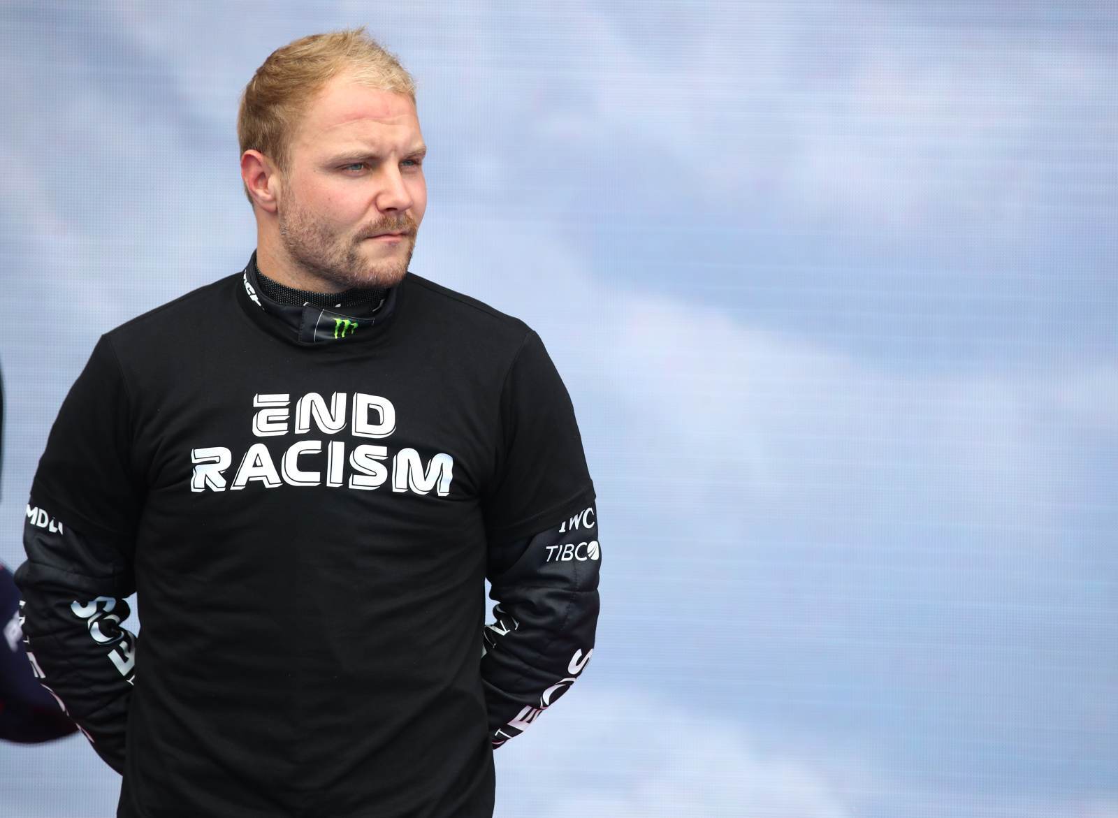 Valtteri Bottas novamente participou do protesto contra o racismo