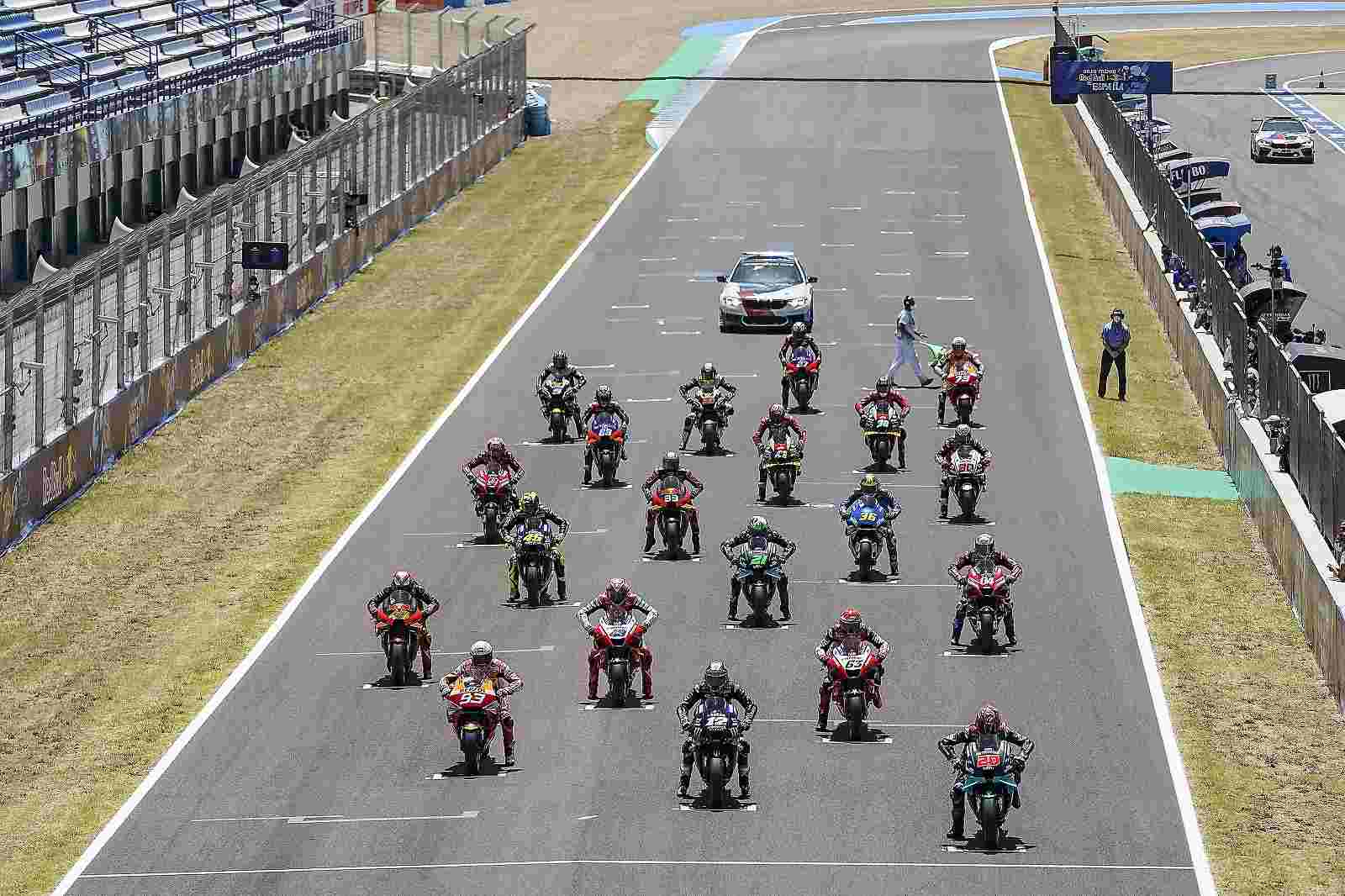 Momentos antes da largada do GP da Espanha (Foto: Repsol)