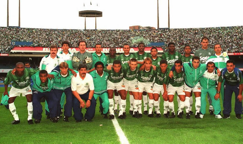 Jogo de ida da final de 1998: Cruzeiro 1 x 0 Palmeiras - Na volta, o Palmeiras venceu por 2 a 0 e foi campeão. 