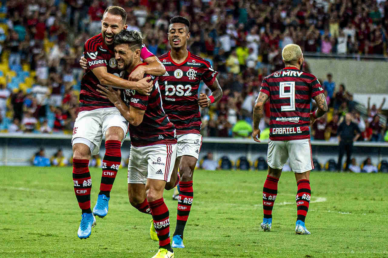 1º - 65.649 pagantes - Flamengo 1 x 0 CSA - Brasileiro	de 2019 (Maracanã) - Renda: R$ 3.735.850.