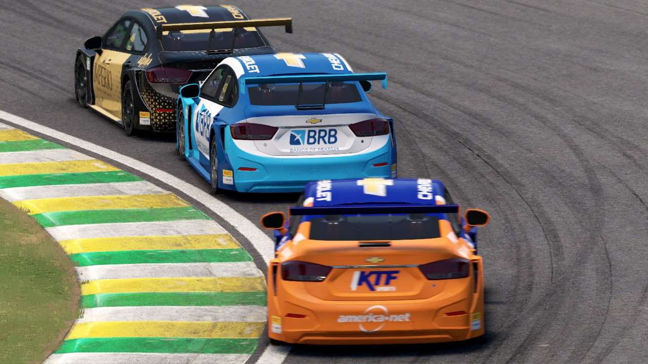 Vitor Genz, Pedro Cardoso e Guilherme Salas disputaram durante todas as voltas da corrida. Os dois últimos, entretanto, acabaram punidos
