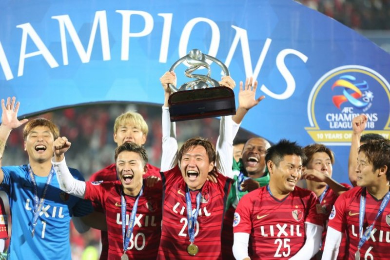 Japão - Kashima Antlers - 8 títulos.