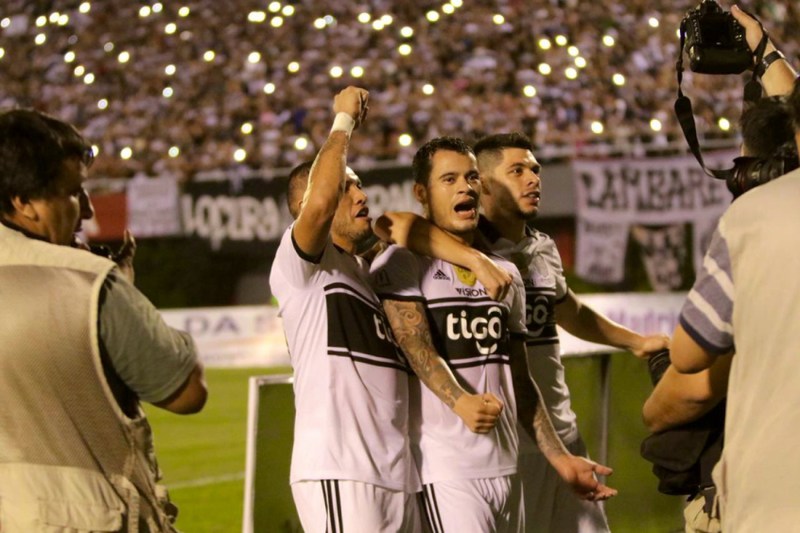 Gigante do Paraguai, o Olimpia nunca caiu.