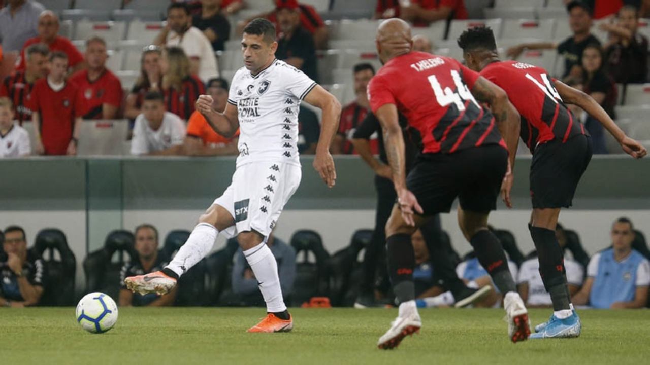 9ª rodada - Athletico-PR x Botafogo - O Furacão transmitiria pela TNT outro jogo na Arena da Baixada: o duelo com o Botafogo, que tem direitos ligados à Rede Globo.