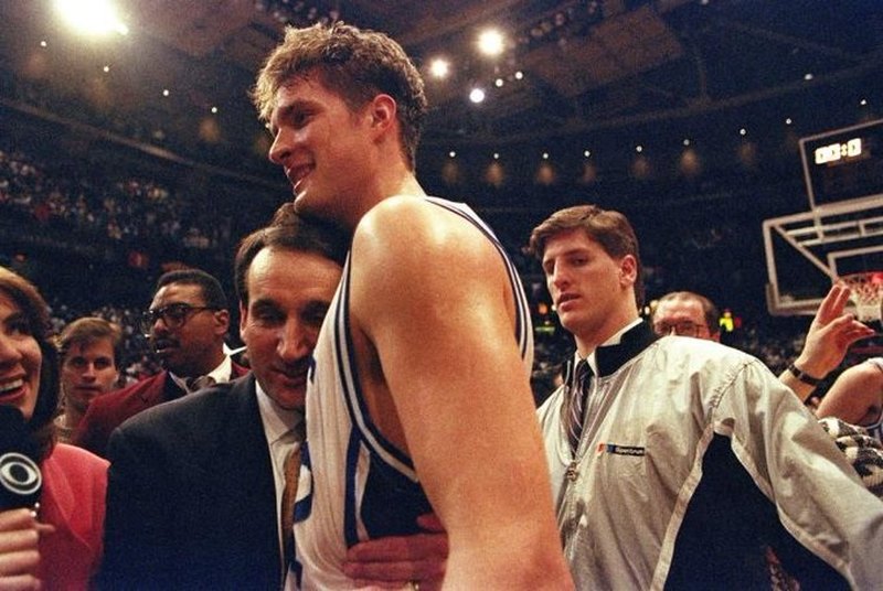 Christian Laettner- Até que na NBA ele não teve tantos problemas, mas no basquete universitário, o ex-jogador era odiado por torcedores. O ódio era tão grande que gerou até um documentário da ESPN sobre o assunto: "I Hate Christian Laettner"