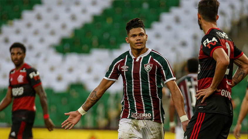 O Fluminense foi derrotado pelo Flamengo no primeiro jogo da decisão do Campeonato Carioca, neste domingo, no Maracanã. Apesar do resultado, o Tricolor teve bons momentos e pressionou o Rubro-Negro. O goleiro Muriel e o atacante Evanílson receberam as melhores notas do Flu. Confira as atuações a seguir (Por Fernanda Teixeira - fernandaisabel@lancenet.com.br).