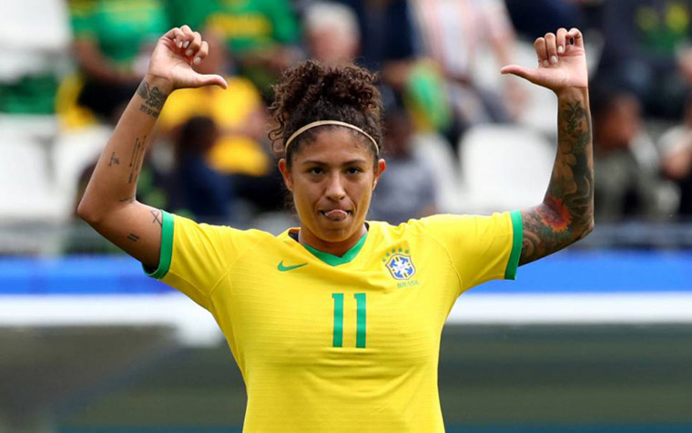 Ainda hoje, às 21h45, a Seleção Brasileira feminina enfrenta o Equador, em amistoso realizado no Morumbi. A transmissão é do SporTV. 