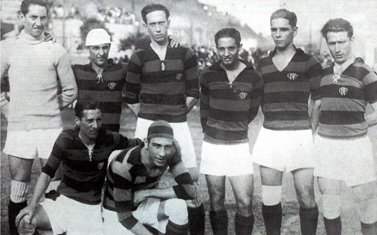 2º - Juan Carlos Bertone (Uruguai), 1925-1928, 108 jogos, 62 vitórias / Aproveitamento: 64% / Curiosidade: também uruguaio, tornou-se o primeiro treinador estrangeiro a ser campeão no Flamengo, ao conquistar o título carioca de 1925 e com um time (imagem acima) que tinha sete jogadores da Seleção: Batalha, Hélcio, Pennaforte, Japonês, Candiota, Nonô e Moderato.