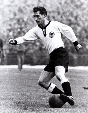 19º - Fritz Walter – alemão - 539 gols