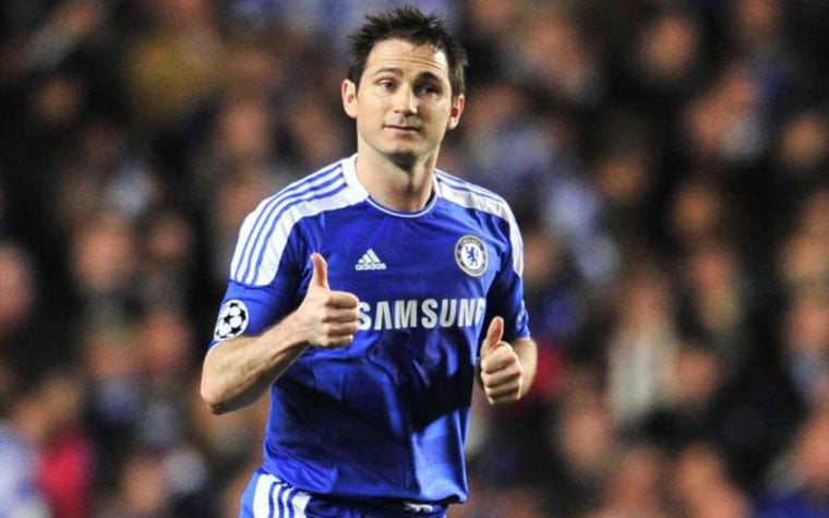 Frank Lampard, que fez quase toda a carreira no Chelsea, reencontrou o ex-clube jogando no Manchester City e fez o gol de empate aos 39 do segundo tempo em um clássico de 2014.
