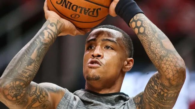 John Collins receberá novo contrato? – O ala-pivô do Atlanta Hawks concedeu entrevista ao site Hoopshype em que reafirmou que deseja assinar uma extensão contratual e permanecer no time em longo prazo. O problema é que a franquia ainda não saberia se vale a pena dar um contrato máximo ao atleta.