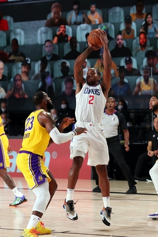 Kawhi Leonard (Los Angeles Clippers) cometeu duas faltas rapidamente no primeiro período, mas voltou com tudo no segundo quarto e conseguiu diminuir larga diferença para apenas dois antes do intervalo. Leonard finalizou com 28 pontos