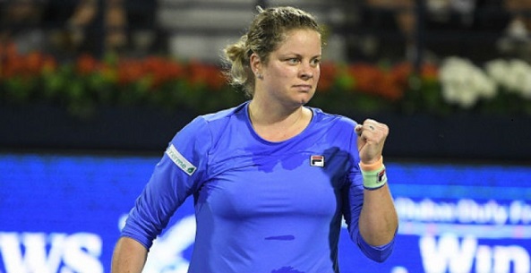 A belga Kim Clijsters, campeã de quatro Grand Slams e ex-número 1 do mundo, parou pela primeira vez em 2007, mas voltou ao circuito dois anos depois, quando conquistou o US Open. Ela se aposentou novamente em 2012, mas anunciou seu retorno para a temporada de 2020. Entre 2007 e 2009 ela teve sua primeira filha, depois mais dois filhos entre 2013 e 2016.