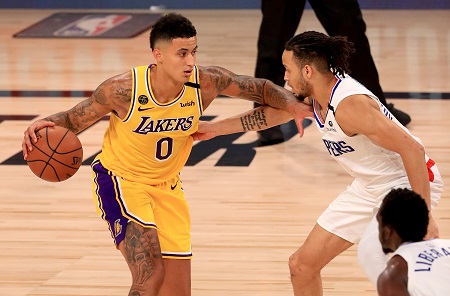 Quem apareceu bem do banco de reservas do Los Angeles Lakers foi Kyle Kuzma, autor de 16 pontos e sete rebotes em 32 minutos. Kuzma acertou quatro cestas de três em sete tentativas e esteve em quadra nos melhores momentos da equipe de Los Angeles