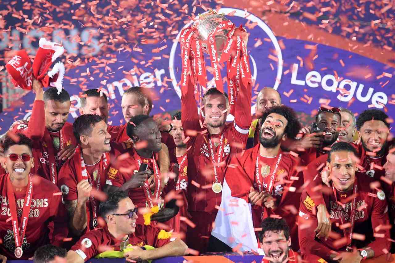 Agora o Liverpool tem 19 títulos do Campeonato Inglês e encosta no Manchester United, maior vencedor com 20 conquistas.