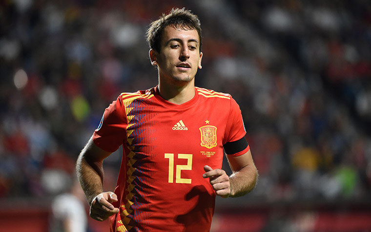 MIKEL OYARZABAL / ESPANHA - Meia-esquerda veloz do Real Sociedad, com cacoete ofensivo estaria fora dos Jogos Olímpicos de Tóquio, não fosse a mudança promovida pelo COI.