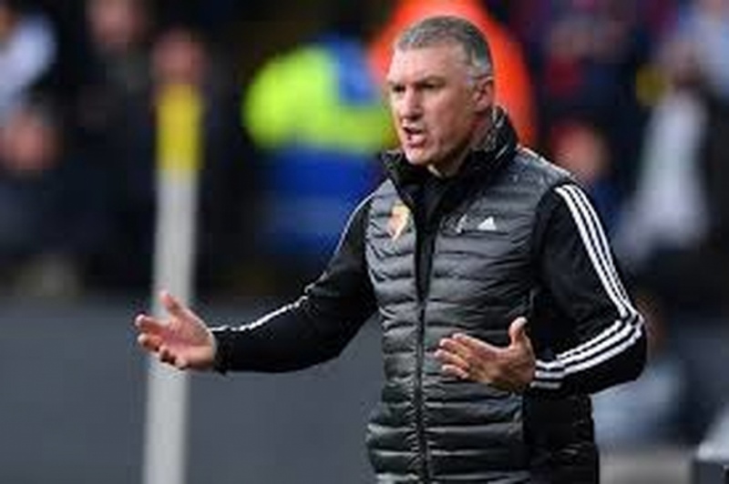 FECHADO - Nigel Pearson não é mais treinador do Watford. Em comunicado oficial, o clube inglês anunciou que o inglês, que assumiu em dezembro, não comandará mais a equipe. Hayden Mullin assumirá o cargo para os dois últimos jogos que restam.