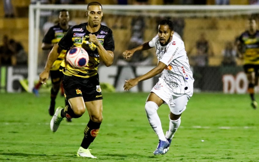 Novorizontino 1 x 1 Corinthians (Paulistão): Cássio; Fagner, Pedro Henrique, Gil e Carlos Augusto (Lucas Piton); Gabriel (Éderson), Cantillo e Luan; Janderson, Everaldo (Araos) e Mauro Boselli