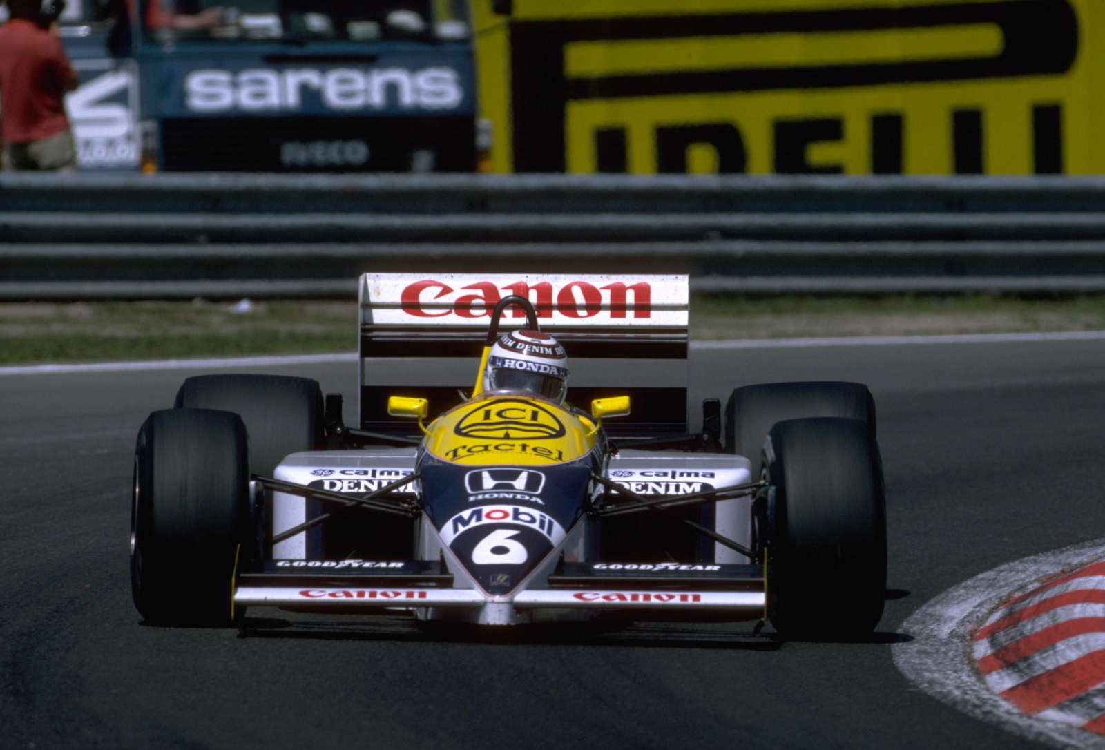 12 - Nelson Piquet, 24 poles, a última delas com o Williams FW11B no GP da Espanha de 1987
