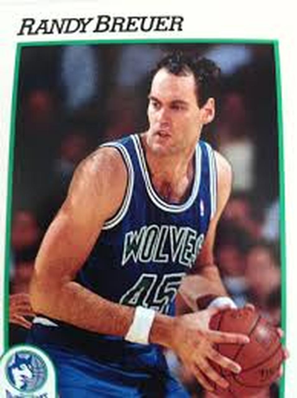 16- Randy Brewer (2,21 metros) - O pivô jogou na NBA entre 1983 e 1993, com passagens por Milwaukee Bucks, Minnesota Timberwolves, Atlanta Hawks e Sacramento Kings. Ele finalizou sua carreira com médias de 6.8 pontos, 4.4 rebotes e 1.1 bloqueio em 681 jogos