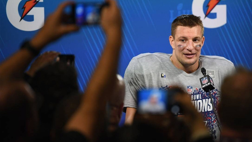 Aos 30 anos, Rob Gronkowski desistiu da aposentadoria e anunciou este ano a volta aos gramados para a temporada 2020/21, pelo Tampa Bay Buccaneers.